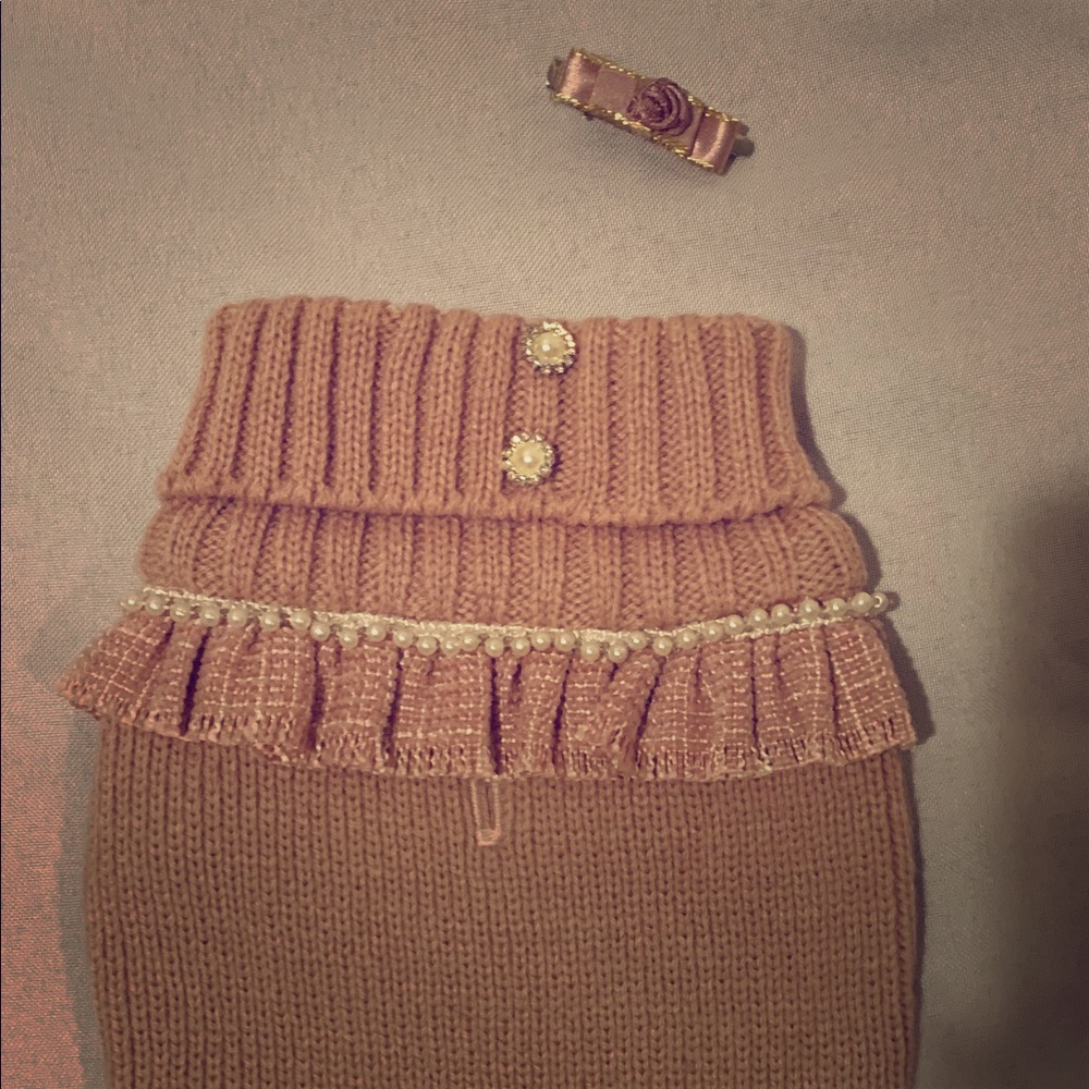 Dog Sweater & Matching Fur Bow